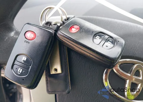 2011 Toyota Prius Two из США, поврежденный, VIN JTDKN3DU7B0257314